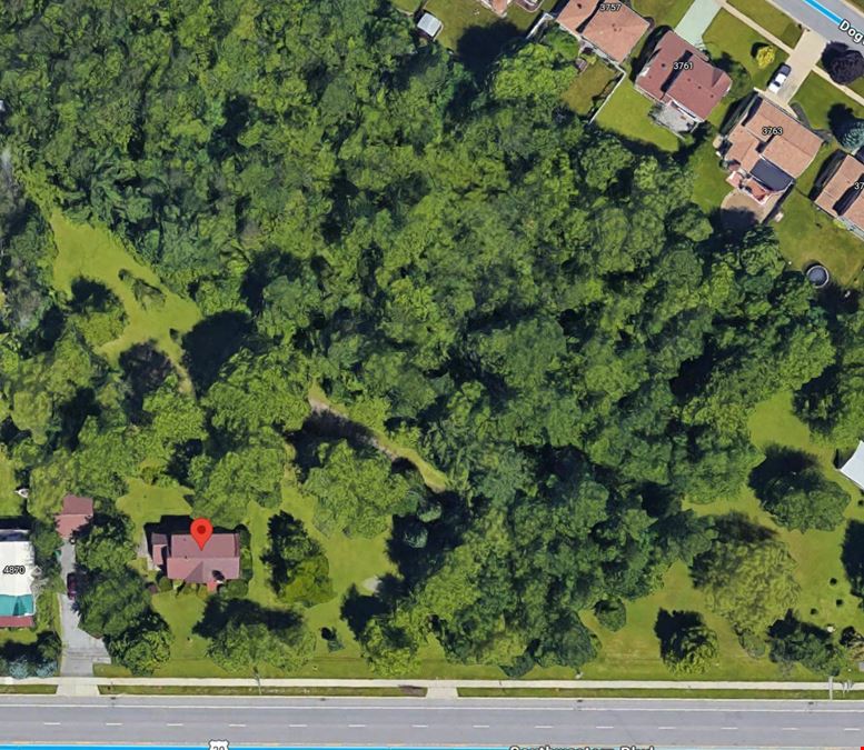 4862 Southwestern Blvd - 2,700+/- SF SPACE ZONED COMMERCIAL WITH 1.6+/- ACRES