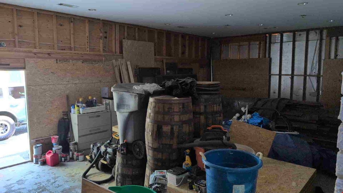 31 N Main St