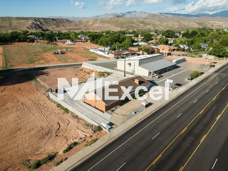 Commercial / Retail Space & Land For Lease