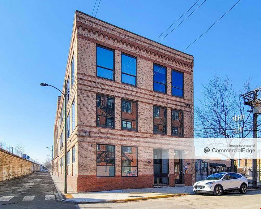 1900 West Kinzie Street