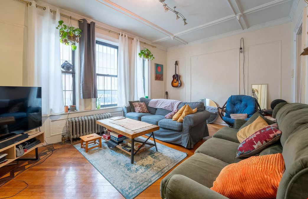 2015 Bedford Ave
