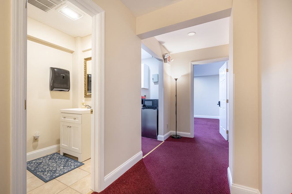898 Ethan Allen Hwy Private Suites