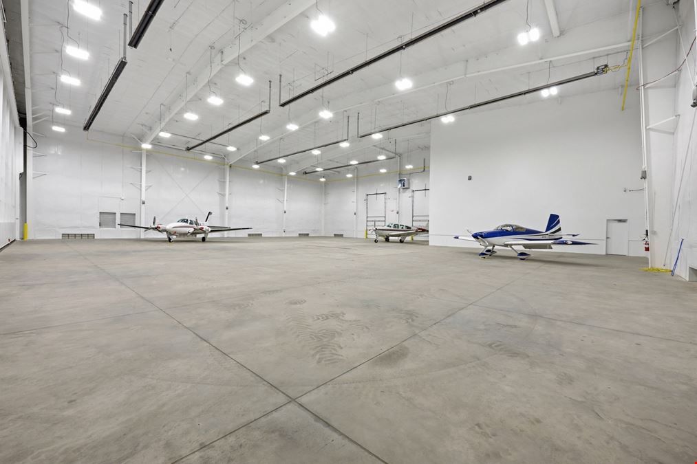 Hangar 30
