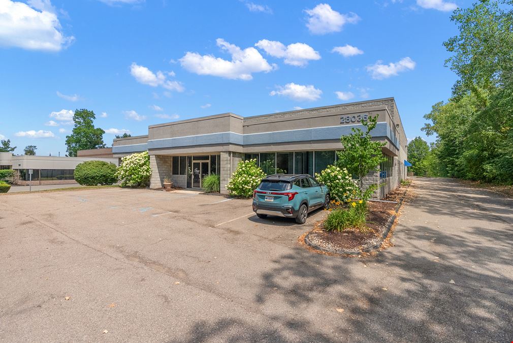 28036 Oakland Oaks Court