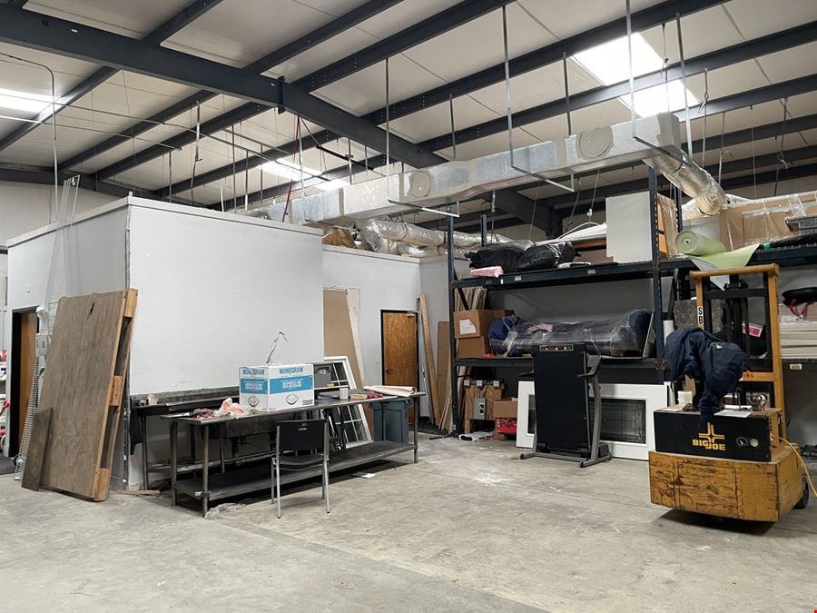 1022 Industrial Ct