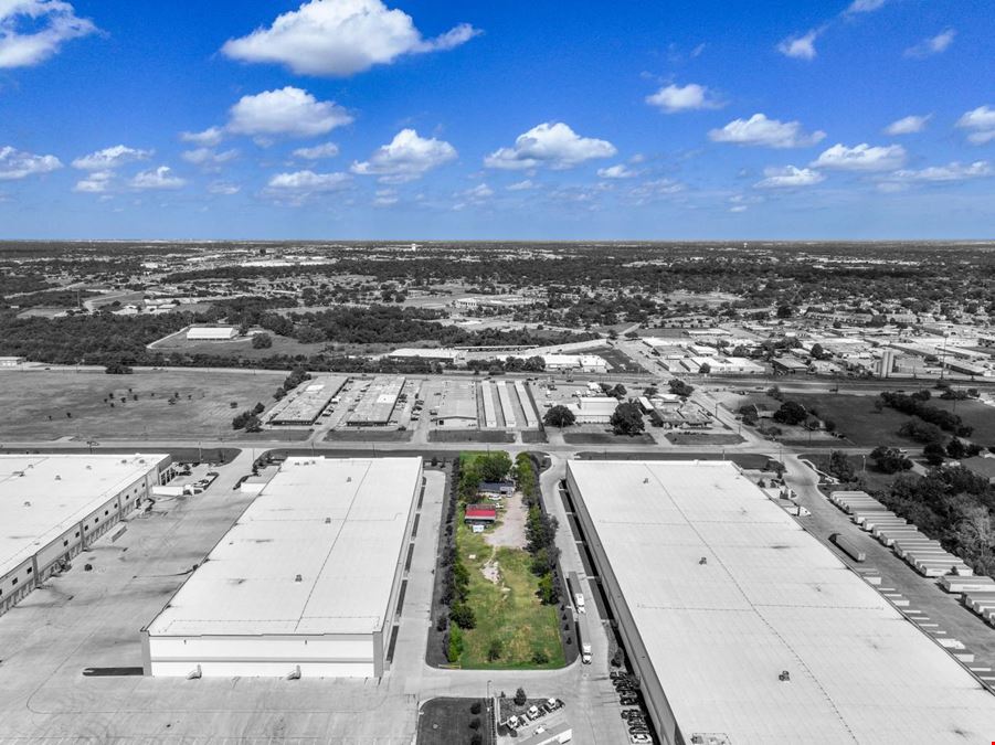 1134 Military Pkwy, Mesquite, TX