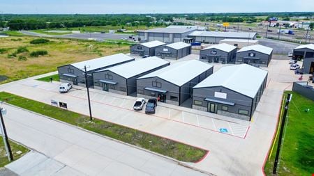 Preview of commercial space at 4833 Interstate 30
