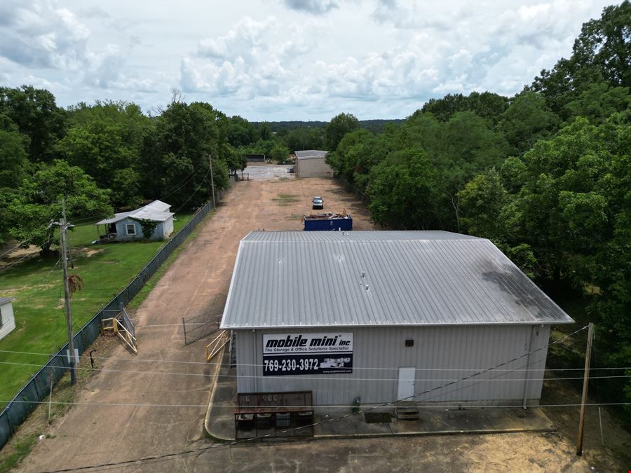 6.8 Acre Former Mobile Mini Facility - IOS / Distribution - Jackson, MS