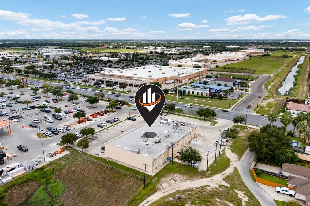 1,208 SF - 1,232 SF Retail Spaces | North McAllen