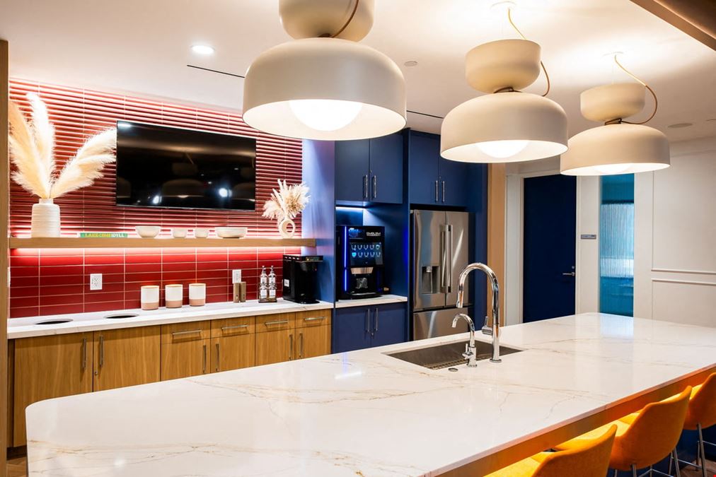 Carr Workplaces - Tysons Boulevard