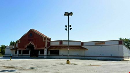 Preview of Retail space for Rent at 1901 E Division St