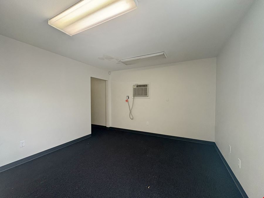 5411 Brookglen Dr