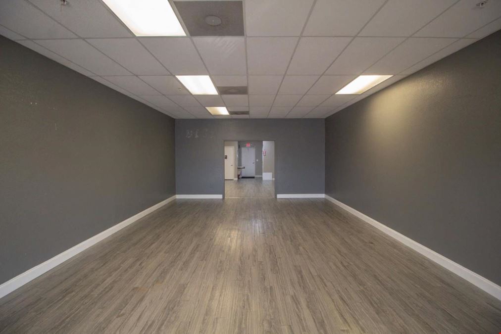 Retail/Office Condo in High-Traffic Port Charlotte Corridor