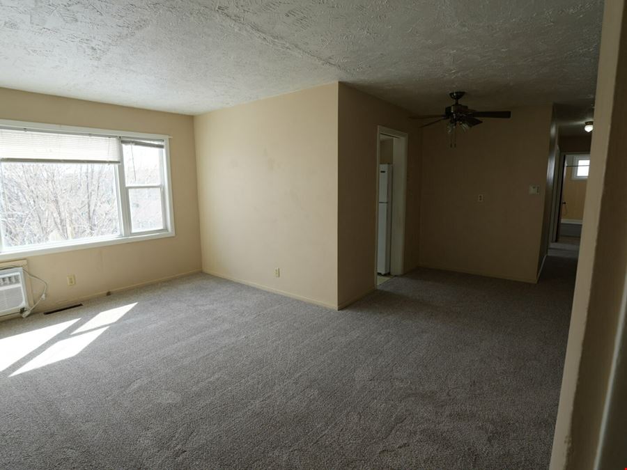 35 Apt Units: Highland Drive