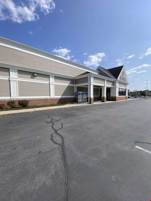 Freestanding Retail Opportunity ±15,251 SF