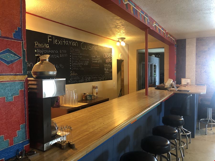 Turn-Key B&B, Restaurant, Retreat & Lodge Investment Opportunity