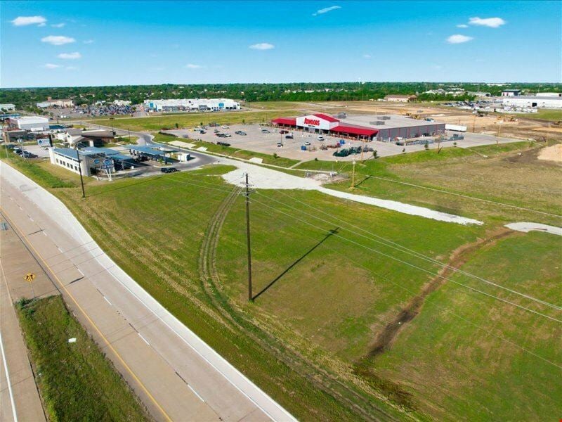 Commerce Park Pads