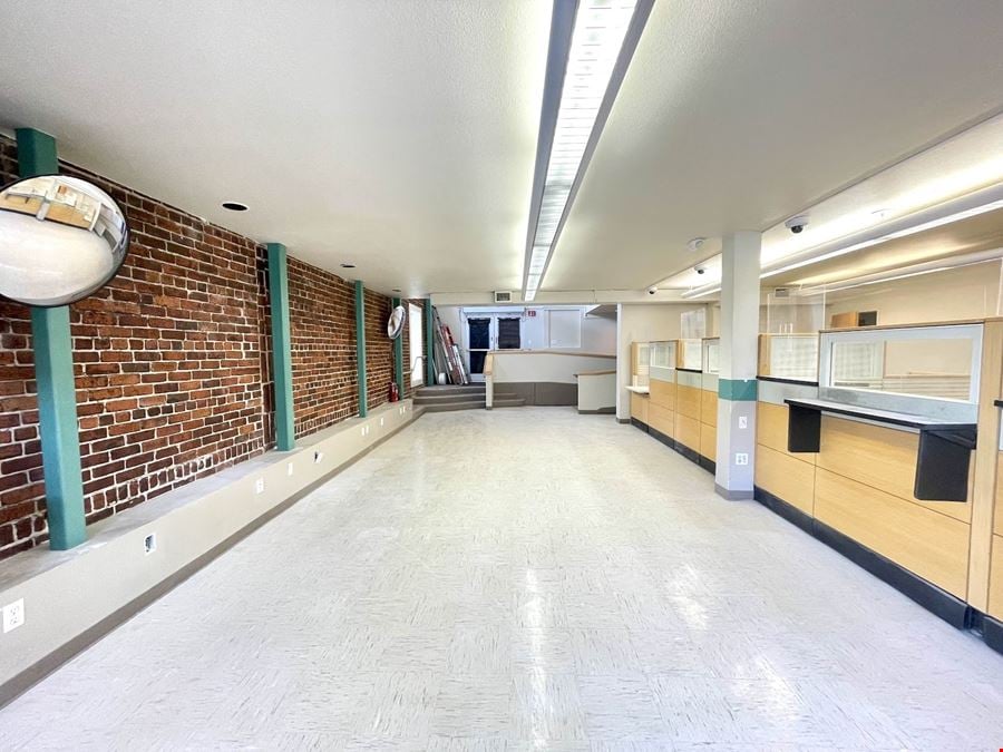1900 Addison Suite 101