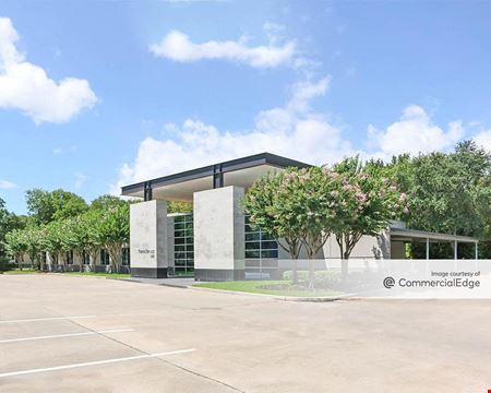 Preview of Office space for Rent at 301 Commerce Green Blvd