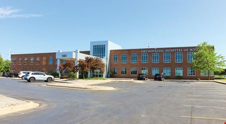Preview of Office space for Rent at 525 W River Woods Parkway