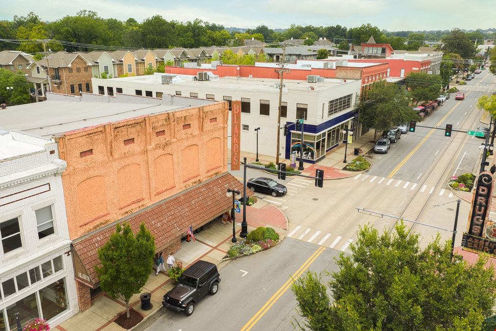 321 Main St