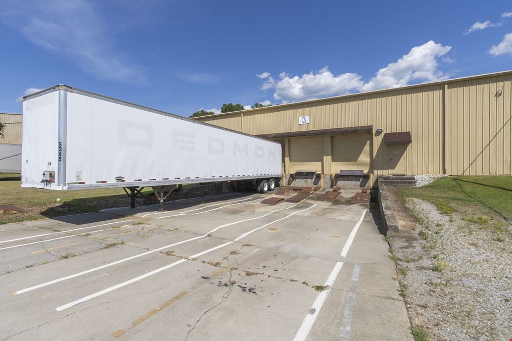 70,000 SF WAREHOUSE SPACE