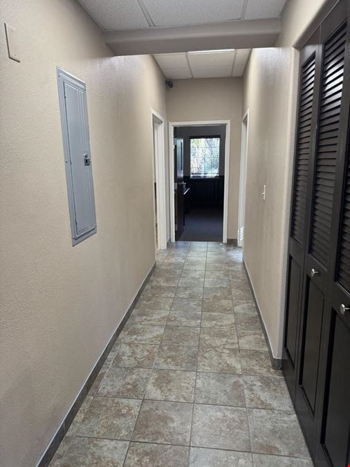 Desirable, Gorgeous Oviedo Office For Sale