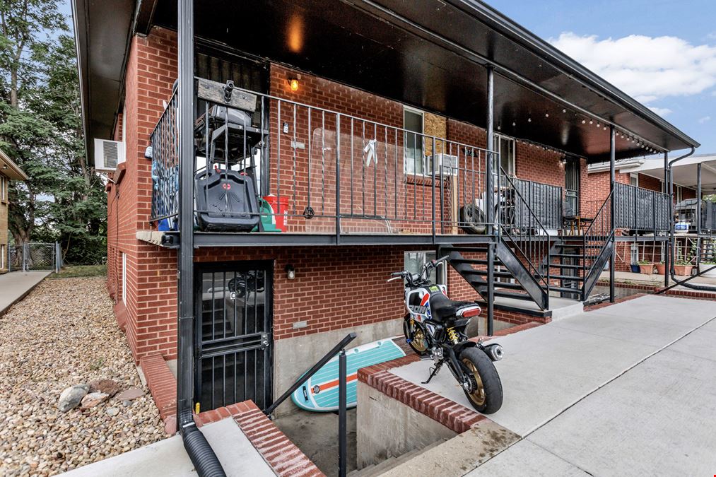 8726 W 54th Place