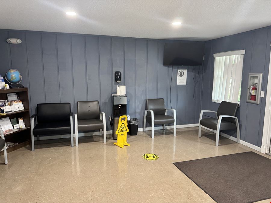 Deland Stand Alone Property- 4,248 SF
