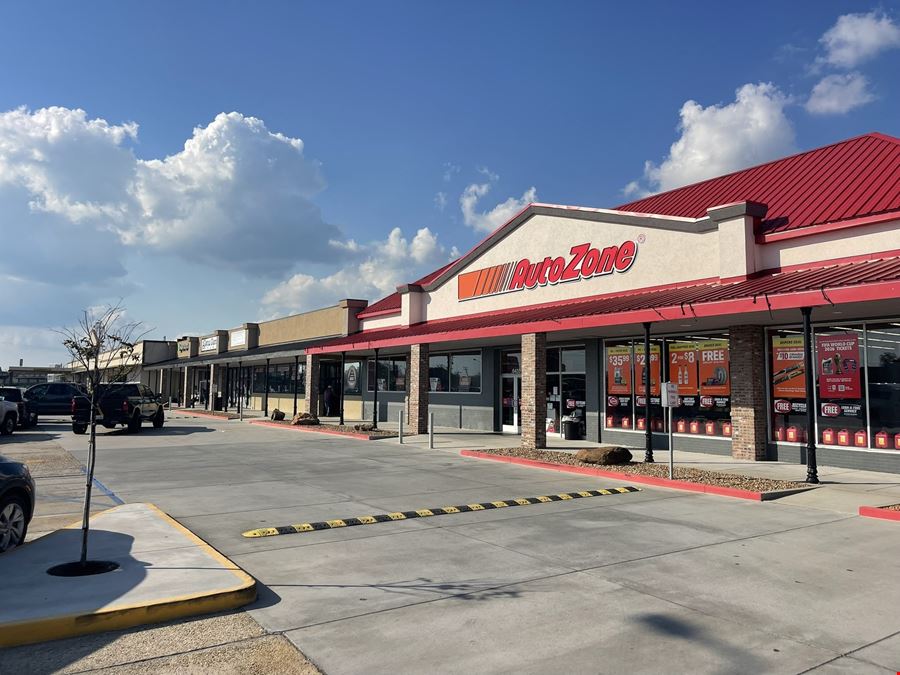 Colonial Plaza Shopping Center For Lease