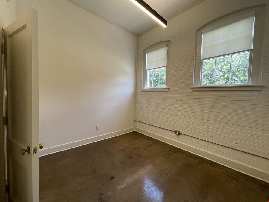302 Willard St