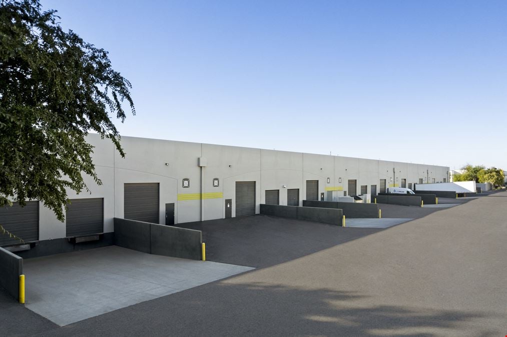 Aztec Commerceplex