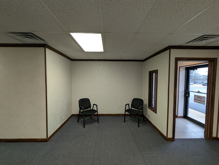 1605 W Candletree Dr Suite 107