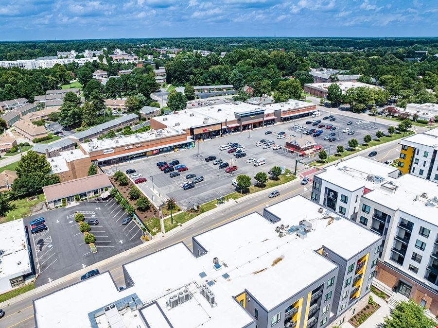 LaMonticello Shopping Center