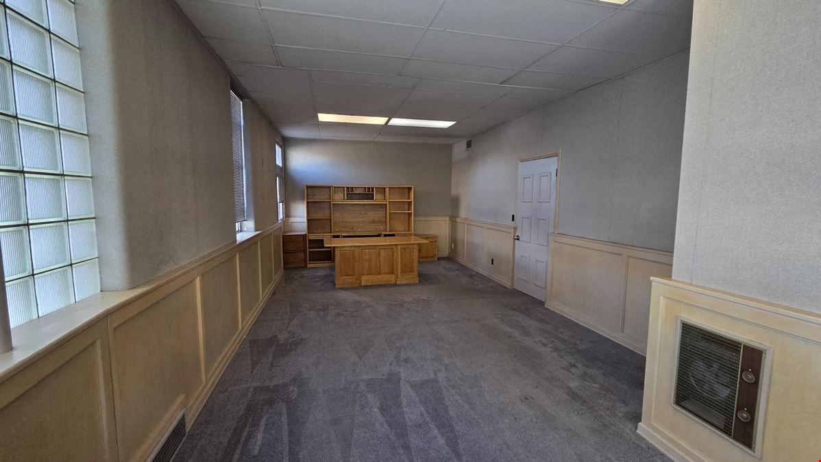 562 N Capital Ave