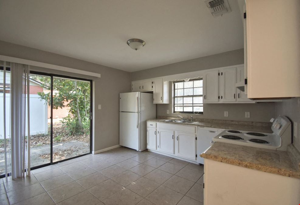 Oviedo Oaks Villas 
