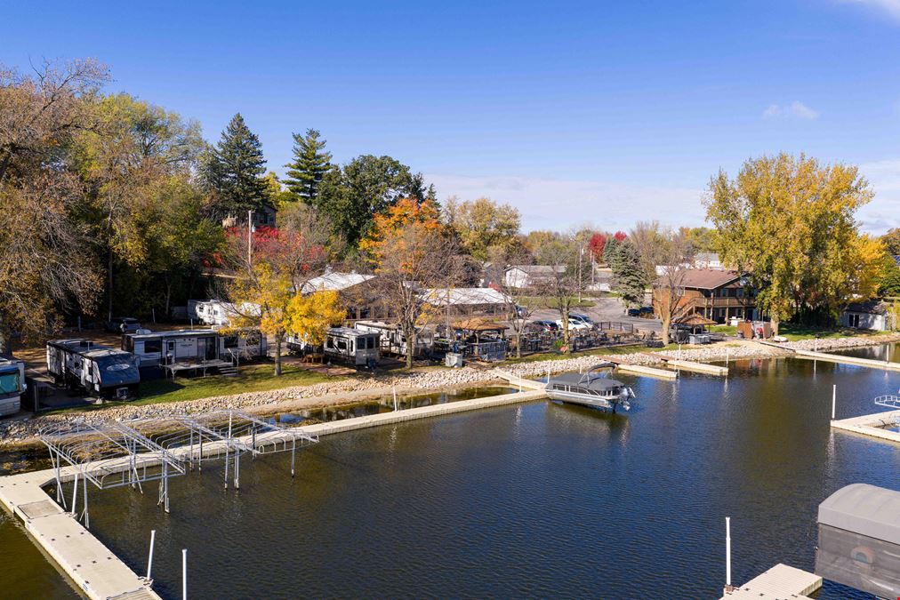 The Landing on Madison Restaurant + Rentals