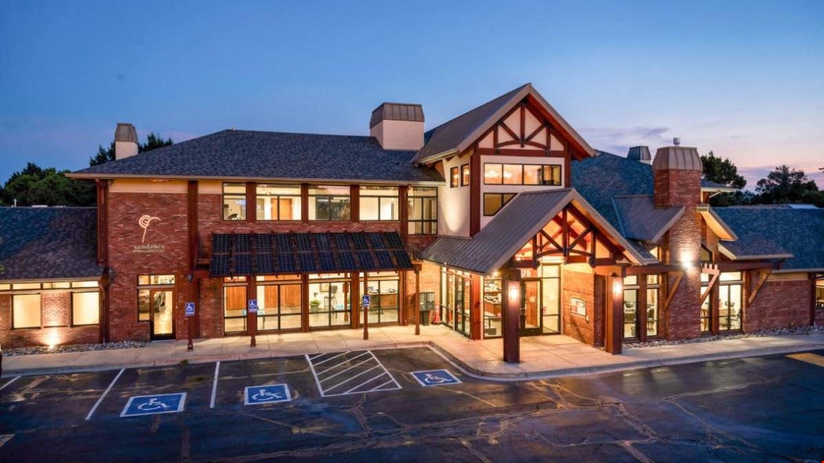 2975 Ginnala Dr