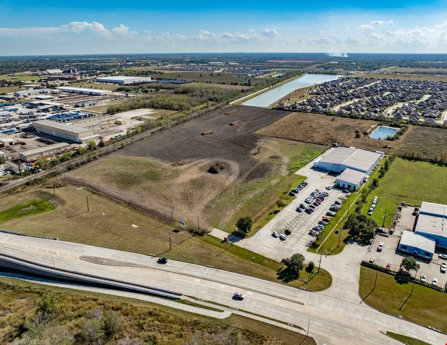 Proposed: 30,000 to 300,000 SF Industrial