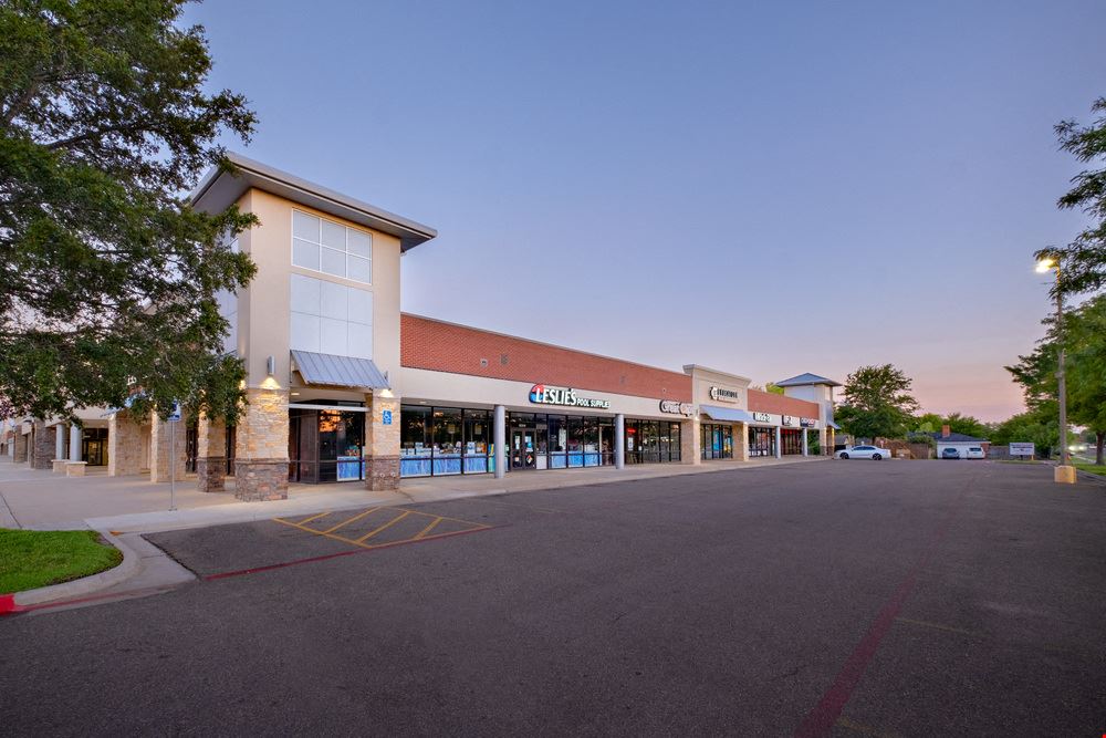 Summit Shopping Center