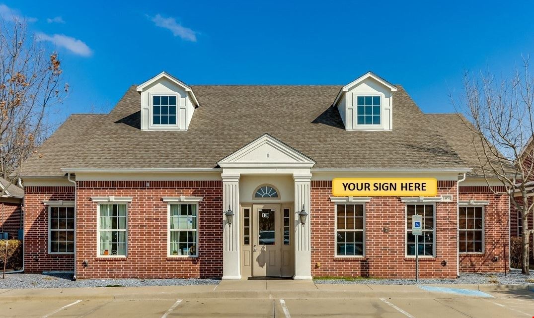 109 River Oaks 