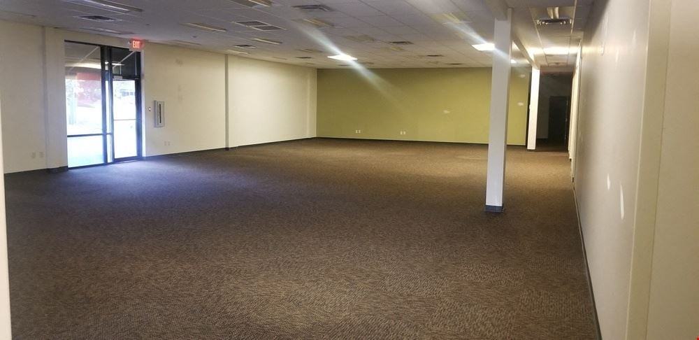 Office-Warehouse Space | 220/Highland Colony Business Park