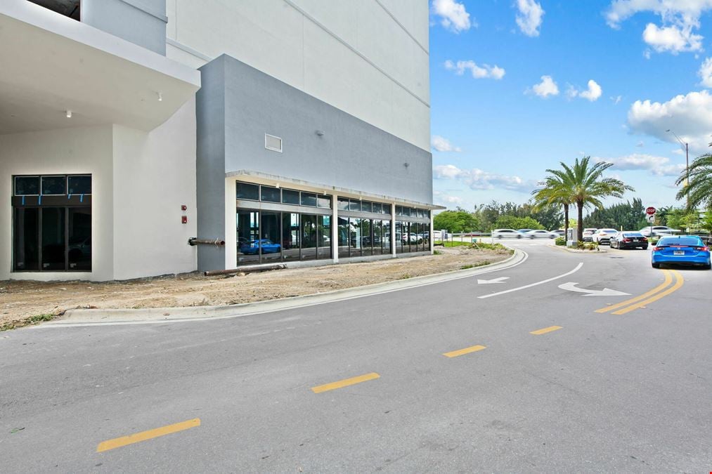 16375 Biscayne Blvd