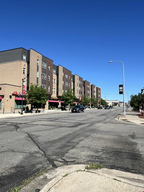 Cloud on 5th Retail Center