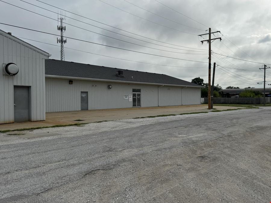 1215 W Jackson St