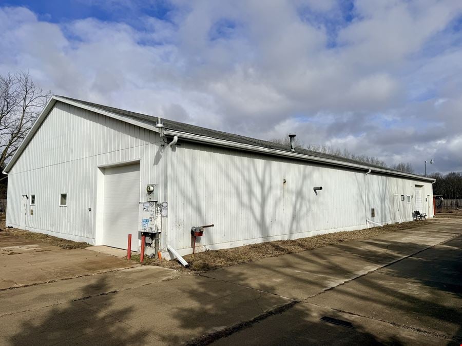 14640 Gratiot Rd