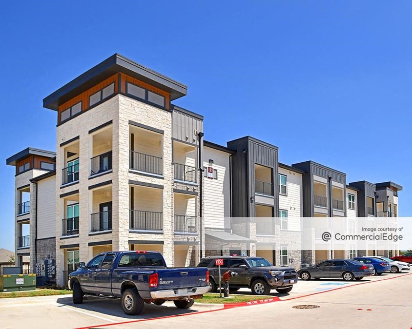 2101 Kauffman Loop