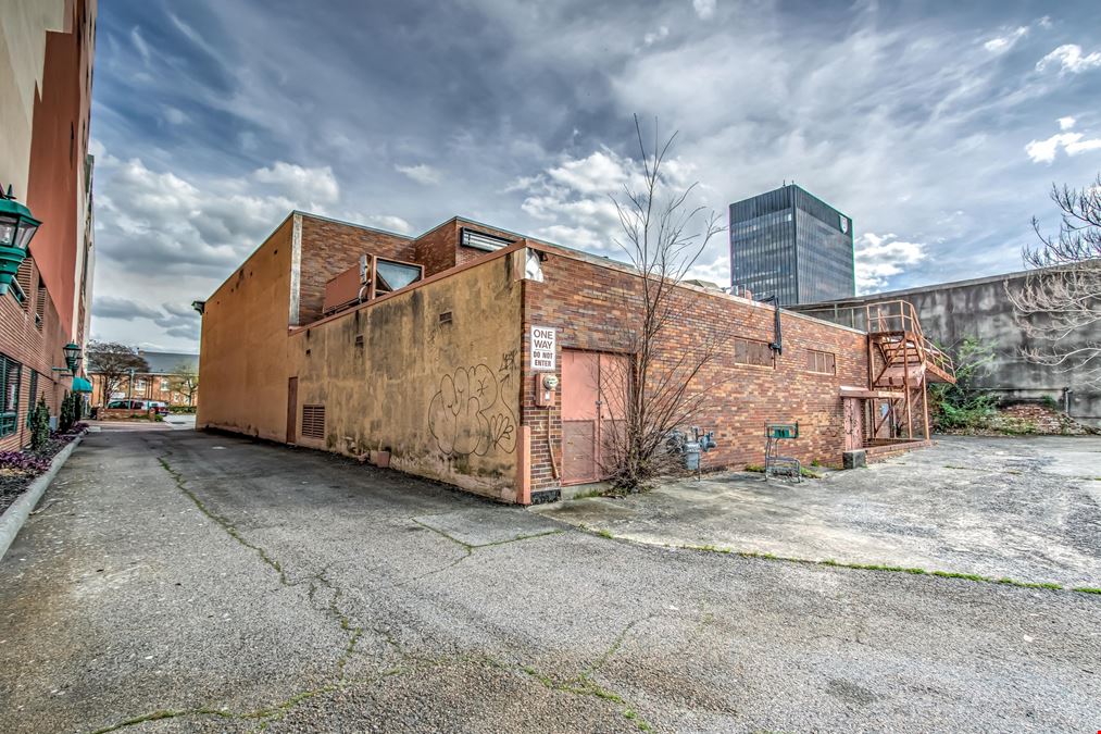 Downtown Building Restaurant & Event Venue