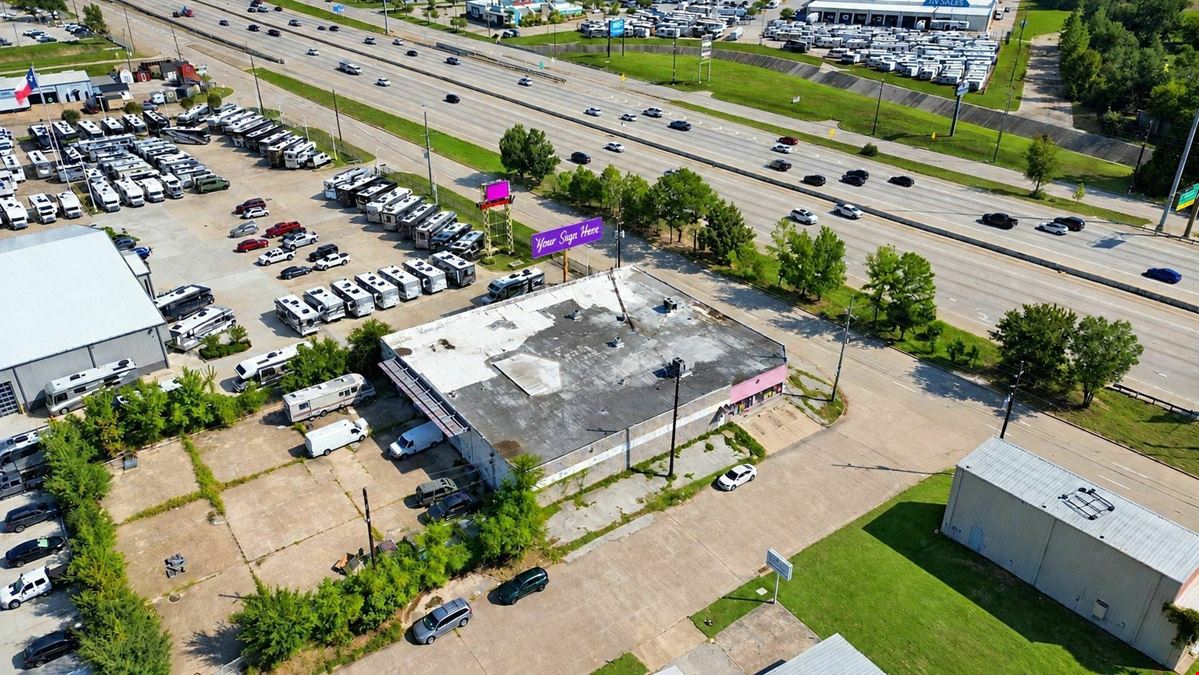19211 I-45 North Retail & Flex Center