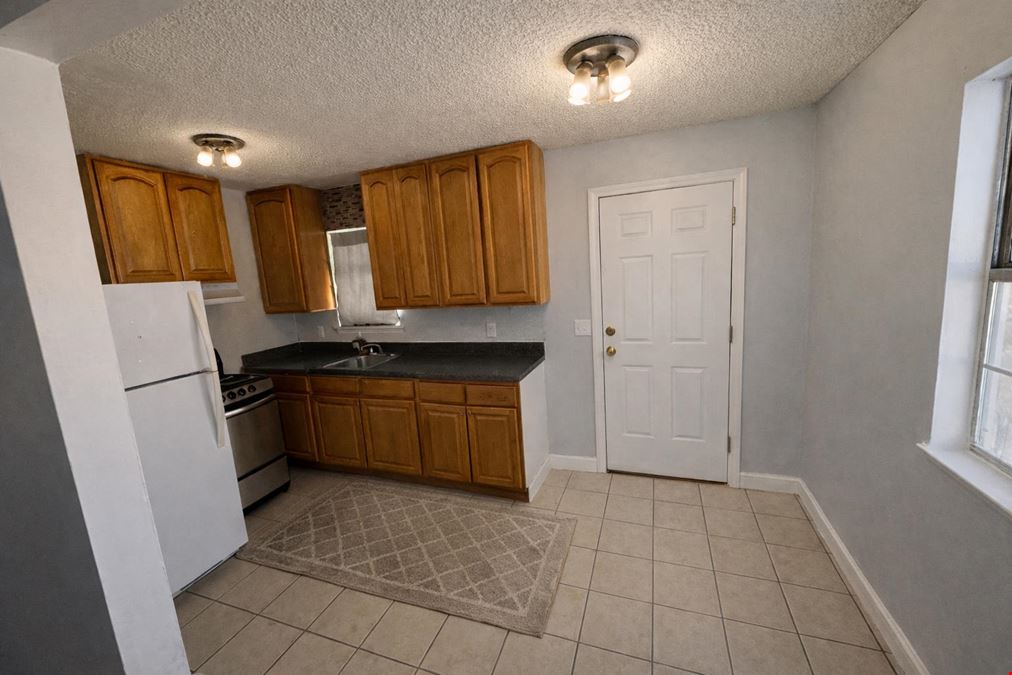 44 Angel Dr